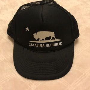 Black trucker hat